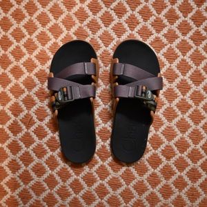 Chacos Women’s Chillos Slide, Size 9